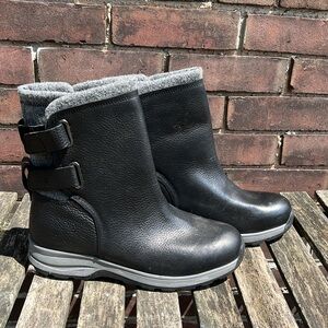 NEW WOOLRICH Leather/Wool winter boots W9